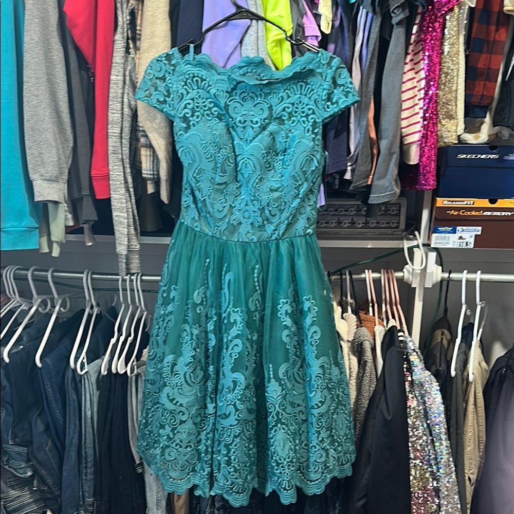 Chi Chi London Green Fit and Flare Midi Dress for Weddings - Picture 3 of 6